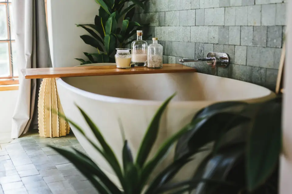 Modernes Badezimmer als Inspiration für eine Badsanierung